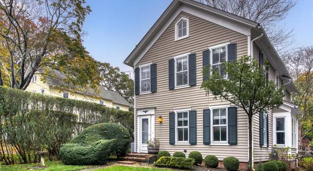 Photo of 263 Madison St, Sag Harbor, NY 11963