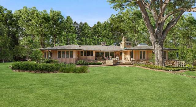 Photo of 4 Lewis Ln, Locust Valley, NY 11560