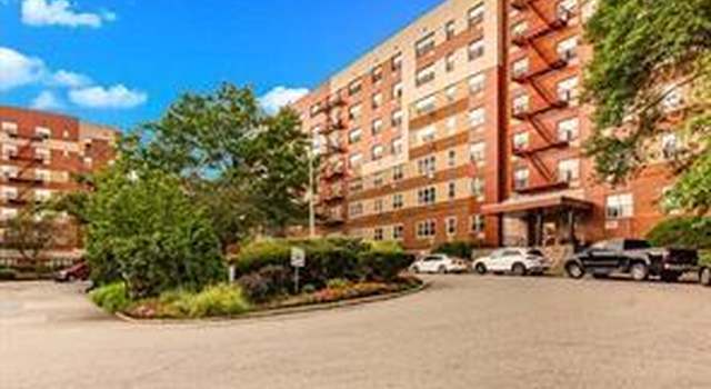 Photo of 7 Balint Dr #210, Yonkers, NY 10710