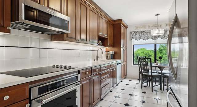 Photo of 400 High Point Dr #403, Hartsdale, NY 10530