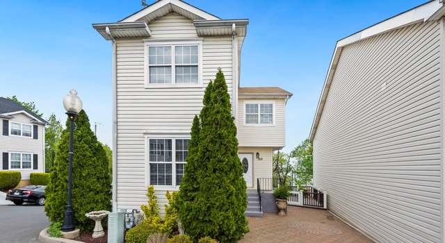 Photo of 150 Northview Ct, Staten Island, NY 10301