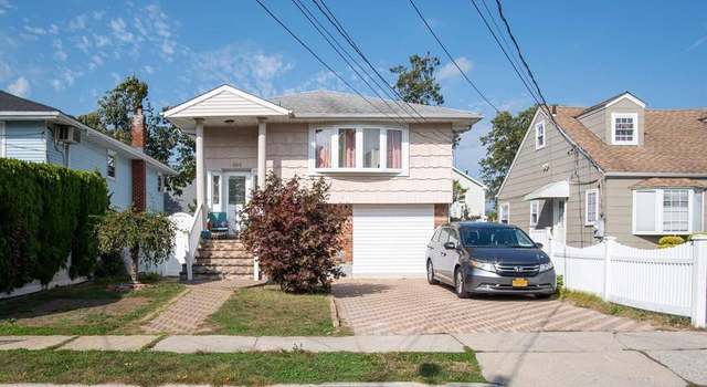 Photo of 1093 Fayette St, Uniondale, NY 11553