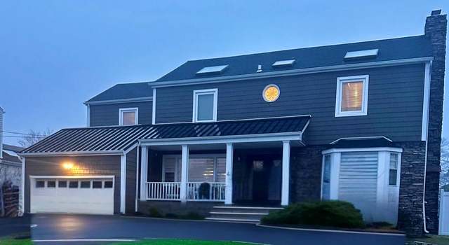 Photo of 4 Bonnie Ct, Merrick, NY 11566