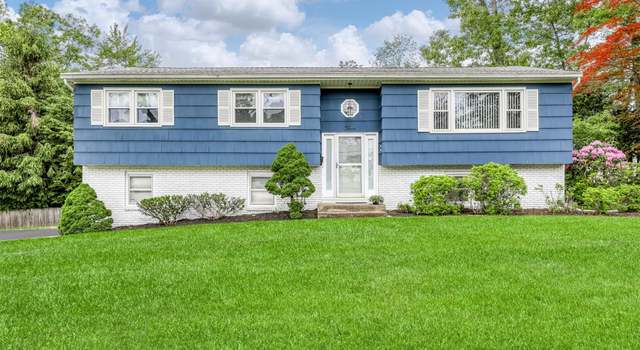Photo of 3 Indian Dr, West Nyack, NY 10994