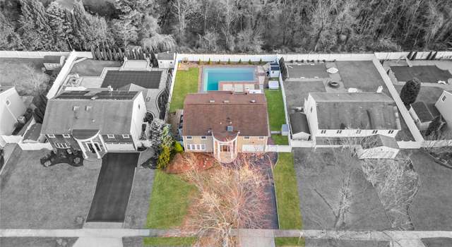 Photo of 75 Empress Pines Dr, Nesconset, NY 11767