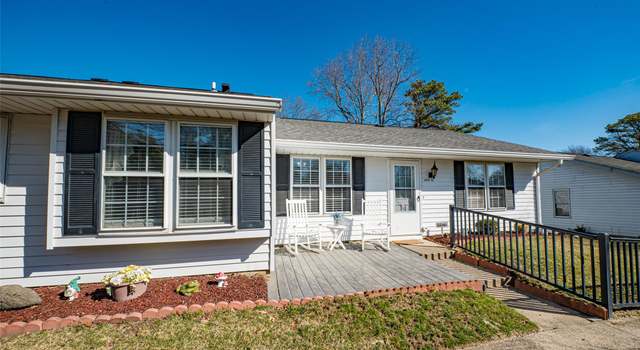 Photo of 346 Woodbridge Dr Unit B, Ridge, NY 11961