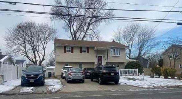 Photo of 202 Broadway, Brentwood, NY 11717