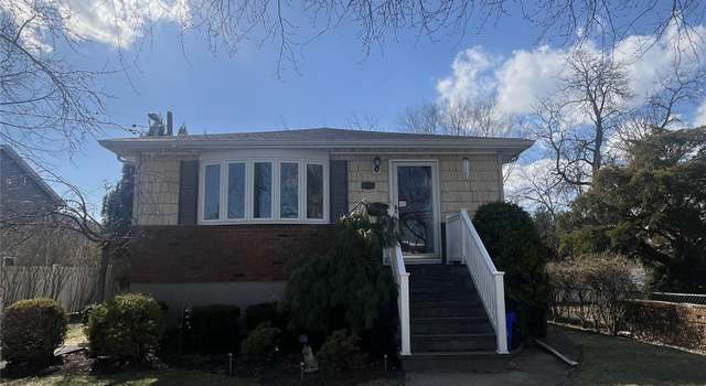 Photo of 104 Ralph Ave, Babylon, NY 11702