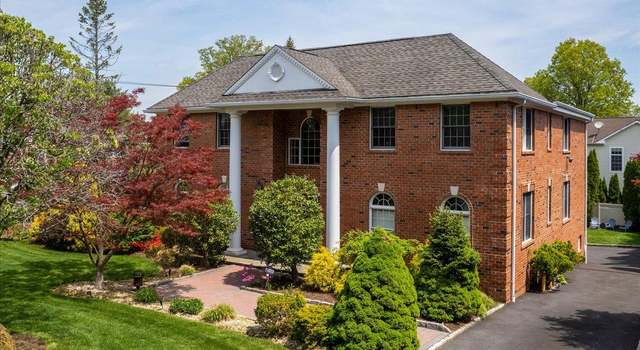 Photo of 1 D'alessio Ct, Scarsdale, NY 10583