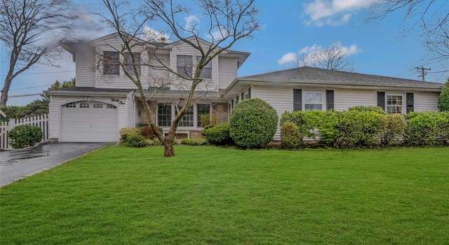 Photo of 31 Clymer St, Port Jefferson Station, NY 11776