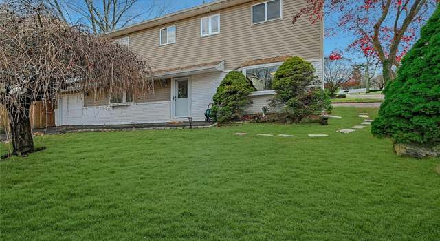 Photo of 3 Harley Ave, East Northport, NY 11731