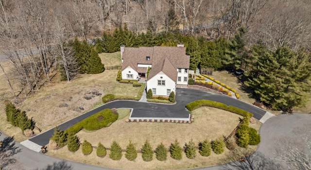 Photo of 2 Apple Orchard Ln, Bedford, NY 10506
