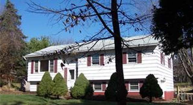 Photo of 3 Jodphur Ln, Newburgh, NY 12550