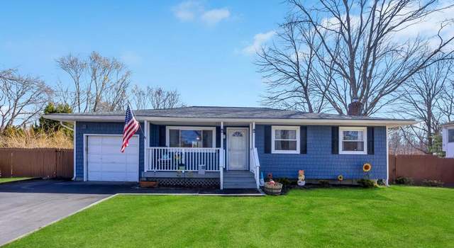 Photo of 15 Abbott Ave, Mastic, NY 11950