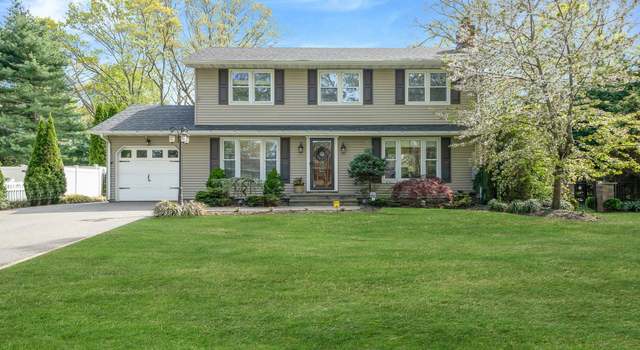 Photo of 90 Rhoda Ave, Nesconset, NY 11767