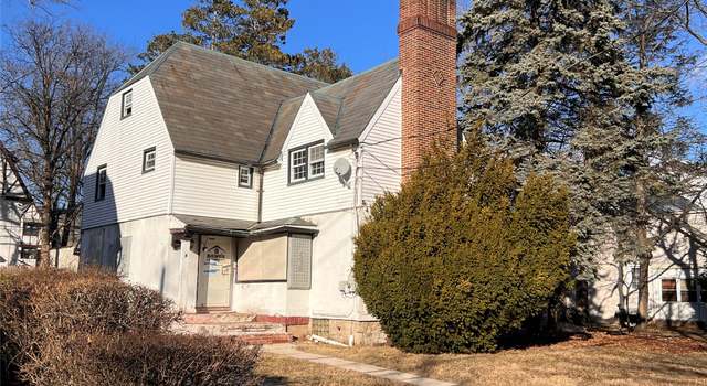 Photo of 9 Watkins Pl, New Rochelle, NY 10801