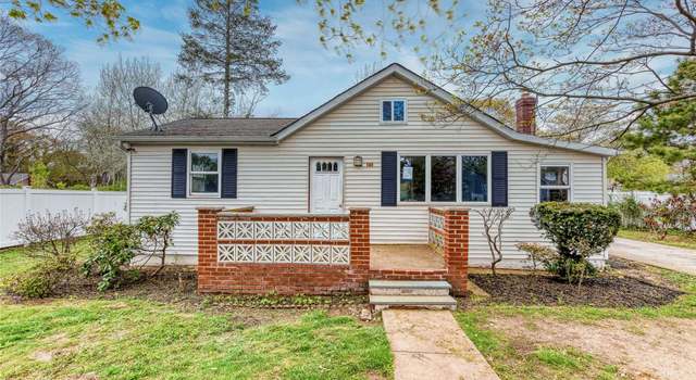 Photo of 184 Lynbrook Dr, Mastic Beach, NY 11951