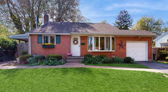 Photo of 17 Longley Pl, Huntington Station, NY 11746