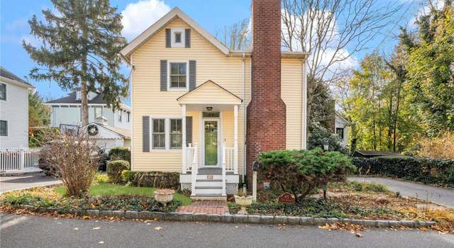Photo of 45 19th Ave, Sea Cliff, NY 11579