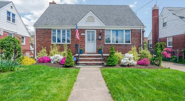 Photo of 94-39 238th St, Floral Park, NY 11001