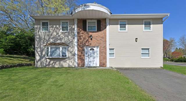 Photo of 1 Bedford Ct, Spring Valley, NY 10977