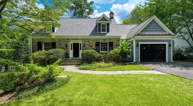 Photo of 134 Lockwood Rd, Riverside, CT 06878
