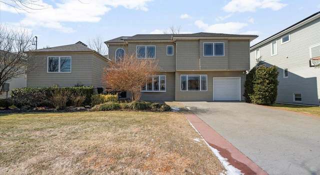 Photo of 577 Barnard Ave, Woodmere, NY 11598