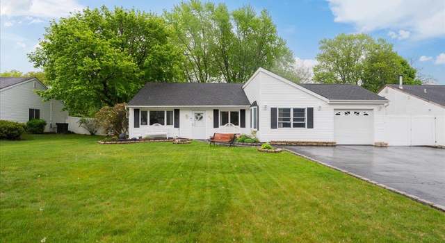 Photo of 30 Meadow Ave, Medford, NY 11763