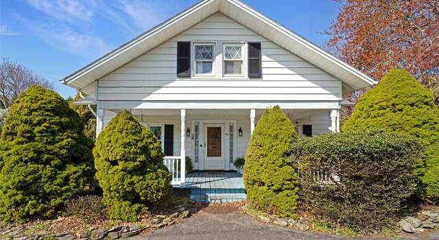 Photo of 48 Watchogue Ave, East Moriches, NY 11940
