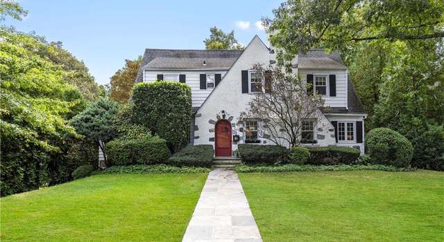Photo of 56 Woods Ln, Scarsdale, NY 10583