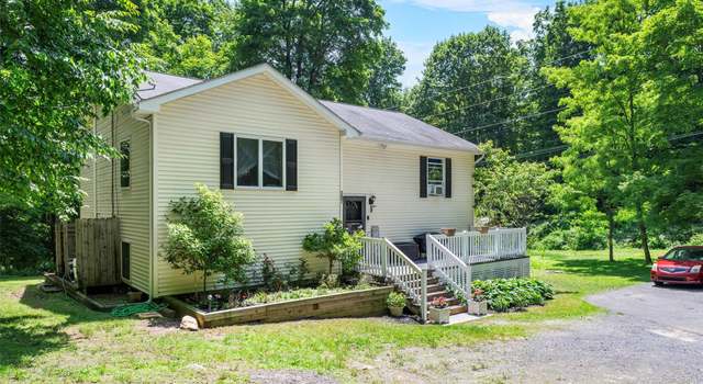 Photo of 307 Oak Ln, Newburgh, NY 12550