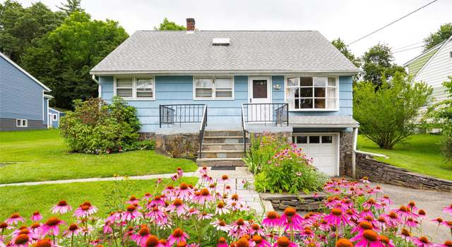 Property at 511 Walnut St, Hurley, NY 12443, 4 beds, 1.5 baths