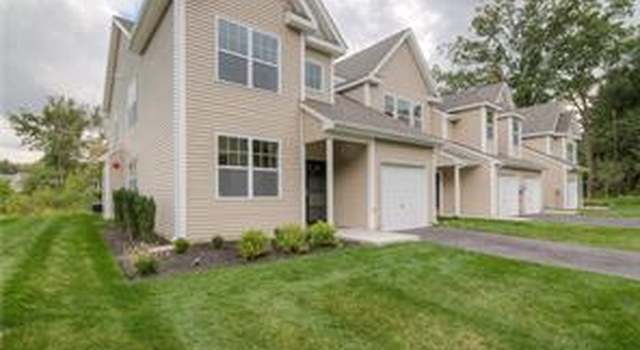 Photo of 47 Halley Ct #47, Poughkeepsie, NY 12601