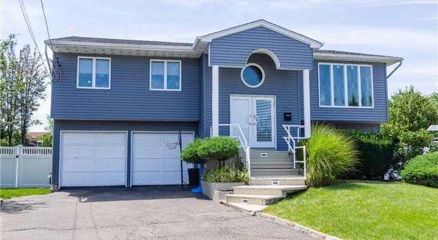 Photo of 2764 Mae Ct, Bellmore, NY 11710
