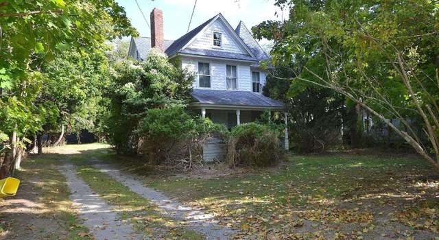 Photo of 6 River Ave, Eastport, NY 11941