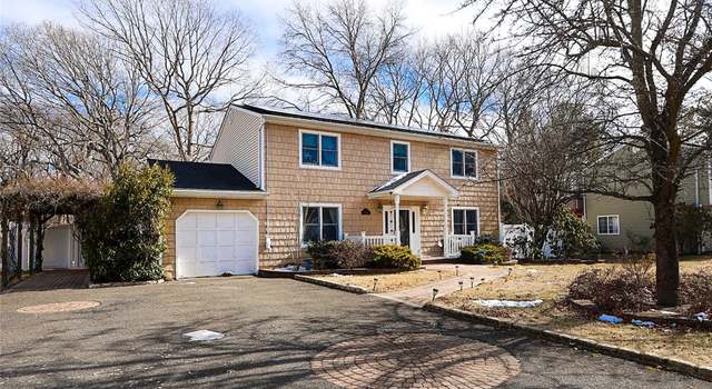 Photo of 58 Sampson Ave, Islandia, NY 11749