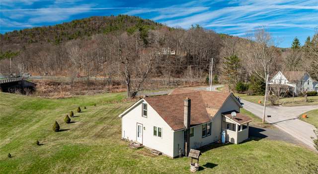 Photo of 8 Conine Rd, Prattsville, NY 12468