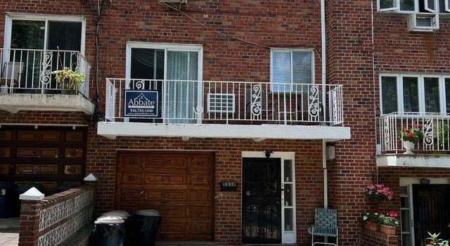 Photo of 59-14 60th Ln, Maspeth, NY 11378