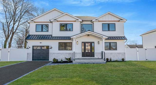 Photo of 78 Dorothy St, Bethpage, NY 11714