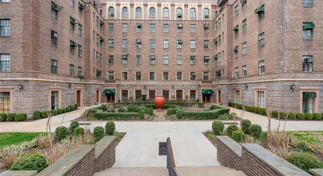 Photo of 160 Middle Neck Rd Unit 6K, Great Neck, NY 11021