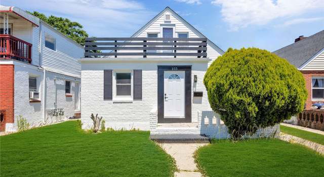 Photo of 233 E Market St, Long Beach, NY 11561