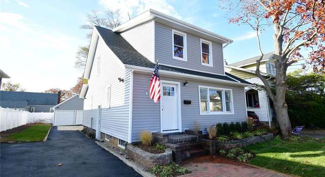 Photo of 2906 Oceanside Rd, Oceanside, NY 11572