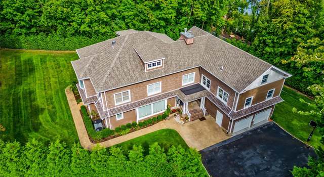 Photo of 5 North Dr, Manhasset, NY 11030