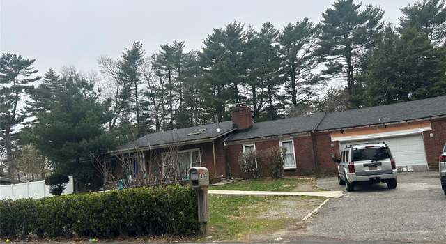 Photo of 48 Brentwood Pkwy, Brentwood, NY 11717