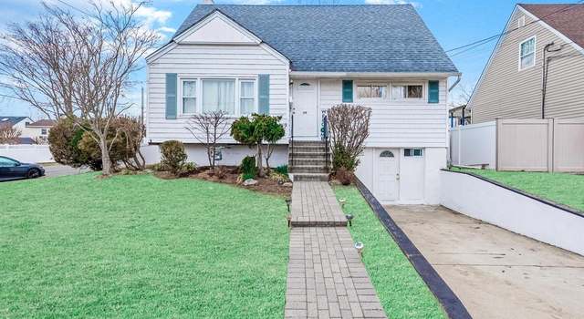 Photo of 98 Saint Marks Ave, Freeport, NY 11520
