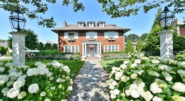 Photo of 52 Nassau Blvd, Garden City, NY 11530