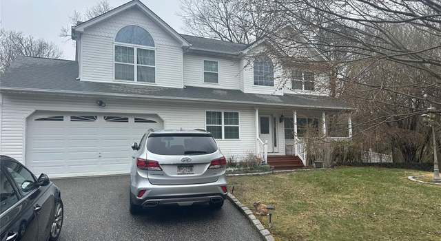 Photo of 17 Mill Ln, Medford, NY 11763