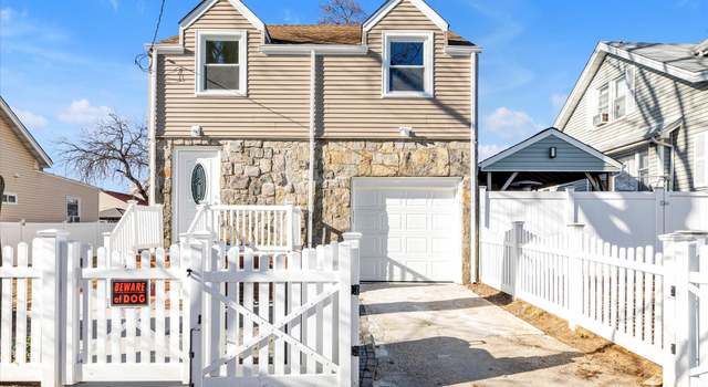 Photo of 137-08 246th St, Rosedale, NY 11422