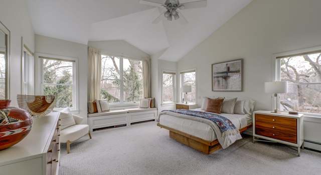 Photo of 29 Locust Ave, Port Washington, NY 11050