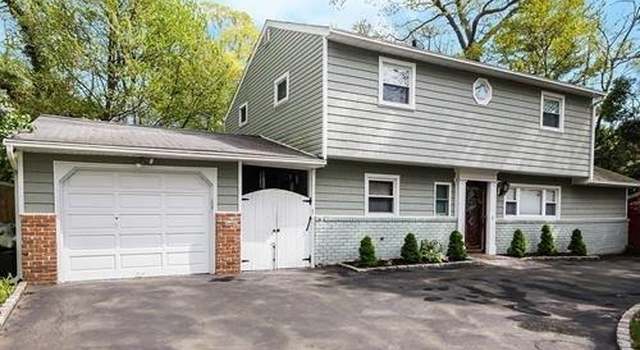 Photo of 106 Melville Rd, Huntington Station, NY 11746